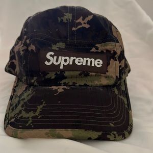 Supreme Camo Hat